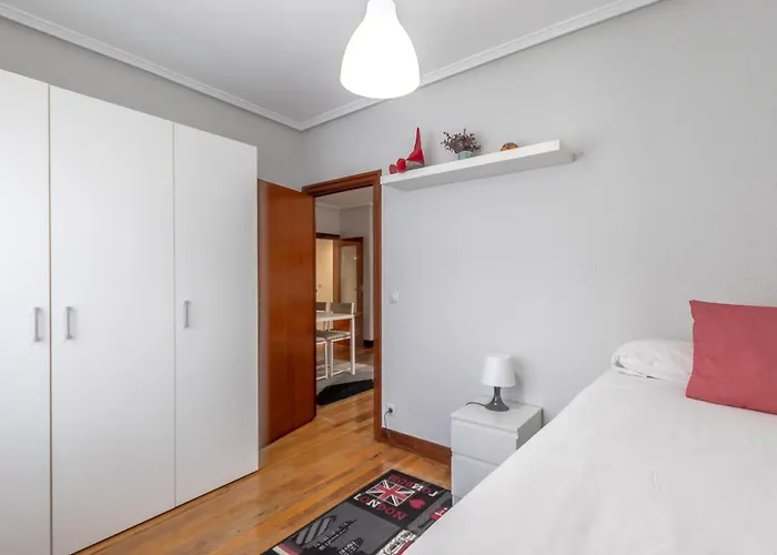 Etxebarria By People